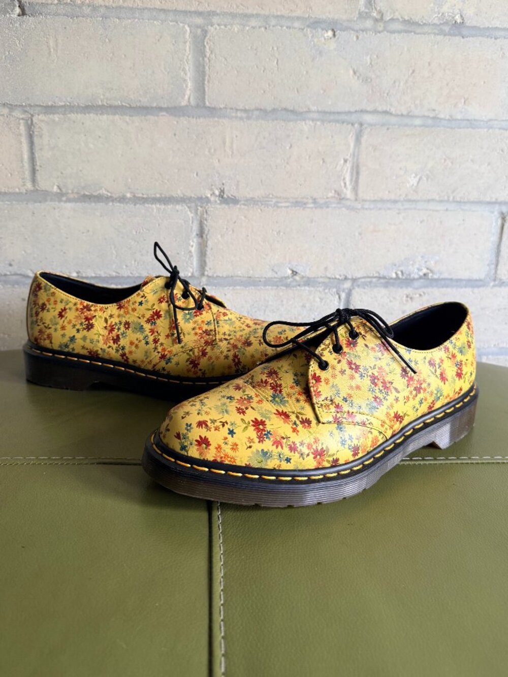 Dr. Martens 1461 oxford yellow floral size US W 11 / EU 43 GUC